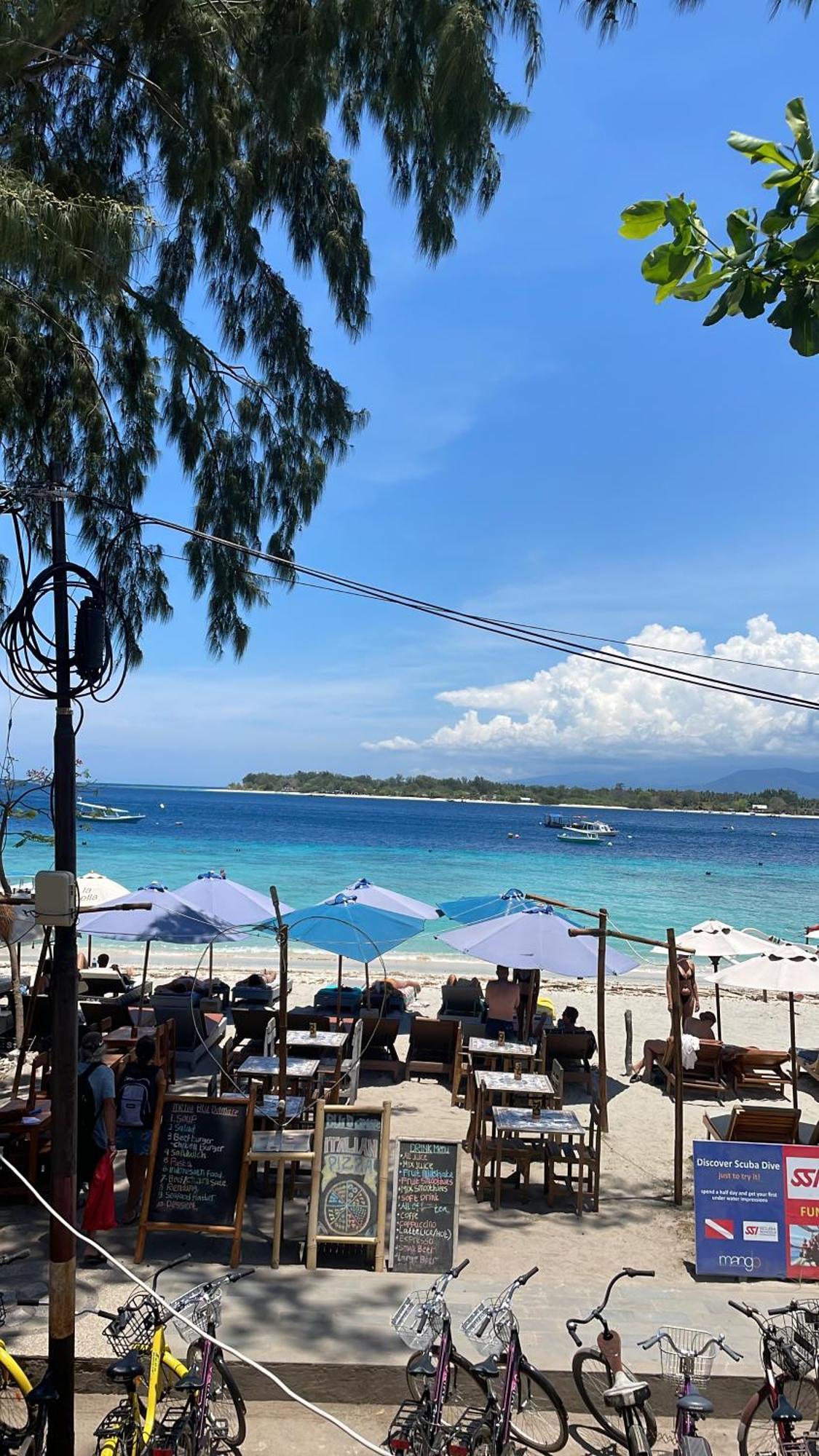 Blu D'Amare Hotel Gili Trawangan Luaran gambar